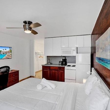 Waves Beach Town Studio Apartment Pompano Beach Exterior foto